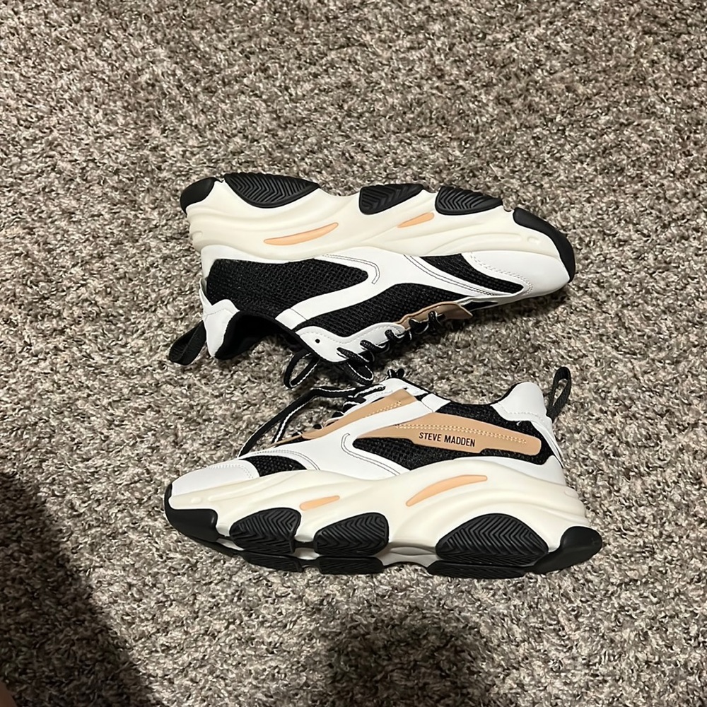 Steve Madden sneakers